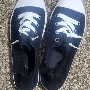 Falls Creek Black Canvas Sneakers with White Laces